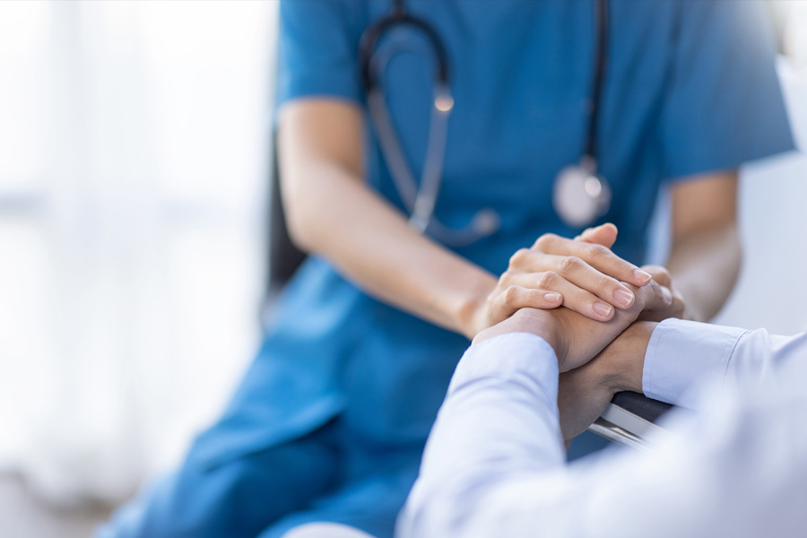 Cúram pearsanta agus cóireáil leighis